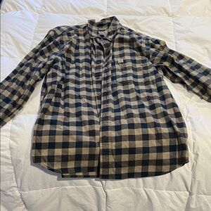 Carhartt Checkered Shirt
Size: L
Regular Fit
Color: Blue & Tan